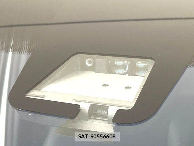 Toyota NOAH 2019-09 7618739-5