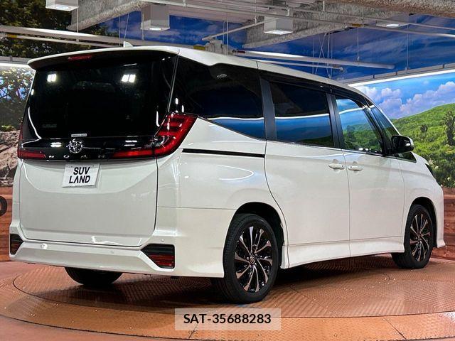 Toyota NOAH 2024-01 7618722-17
