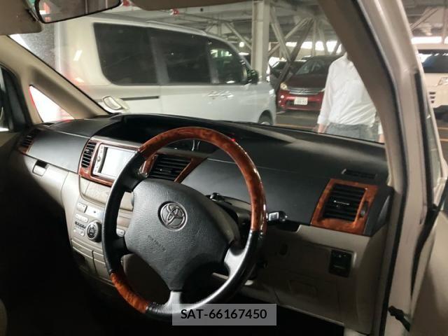 Toyota NOAH 2006-10 7618774-12