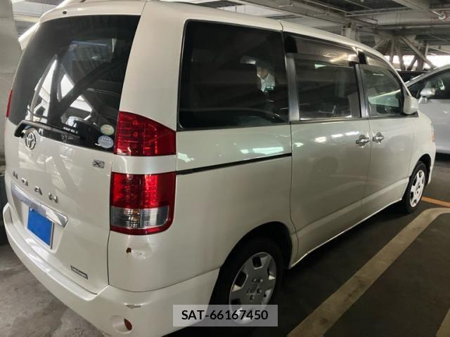 Toyota NOAH 2006-10 7618774-6