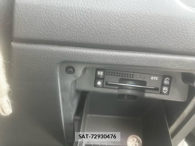 Toyota NOAH 2010-04 7618771-14