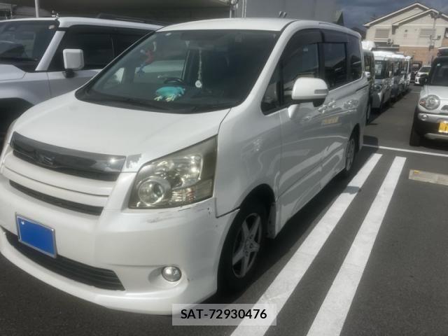 Toyota NOAH 2010-04 7618771-3
