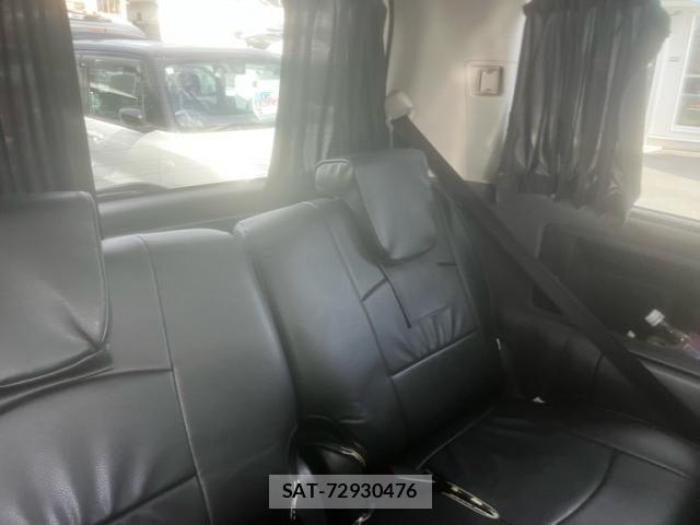 Toyota NOAH 2010-04 7618771-6