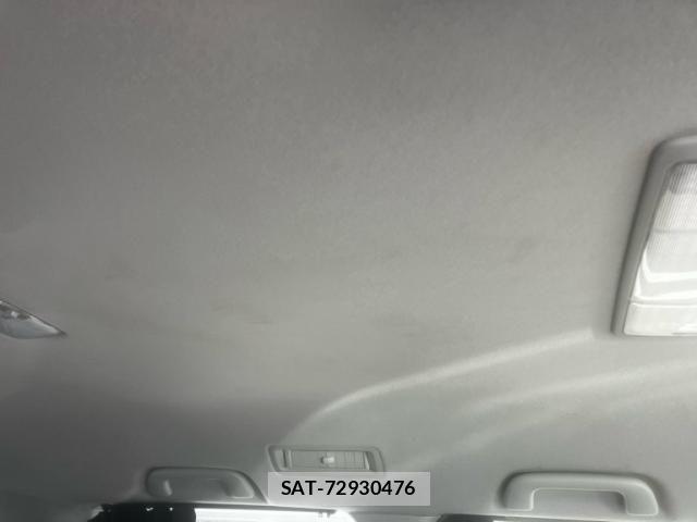 Toyota NOAH 2010-04 7618771-8
