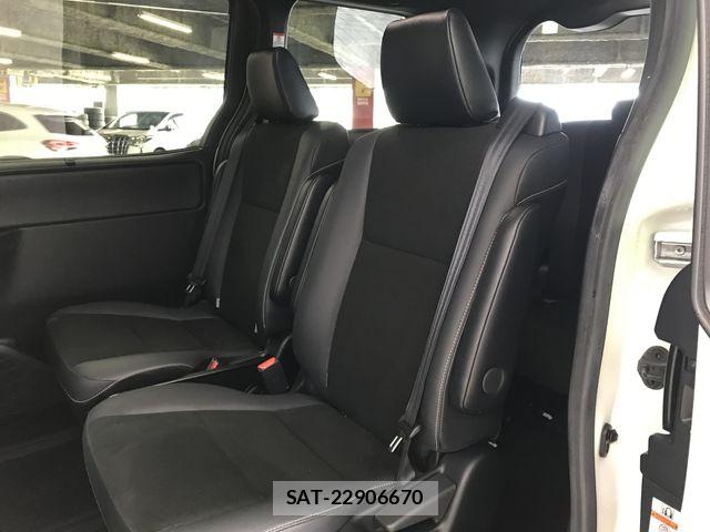 Toyota NOAH 2021-03 7618738-9