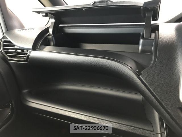 Toyota NOAH 2021-03 7618738-16