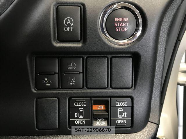 Toyota NOAH 2021-03 7618738-18