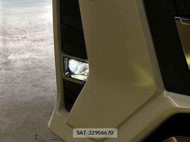 Toyota NOAH 2021-03 7618738-23