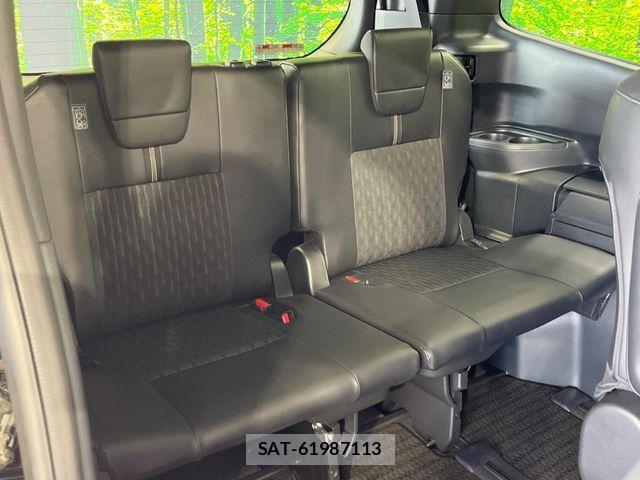 Toyota NOAH 2023-10 7618727-9