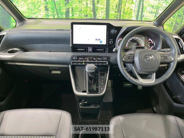 Toyota NOAH 2023-10 7618727-1