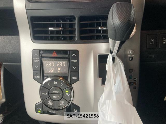 Toyota NOAH 2011-04 7618760-20