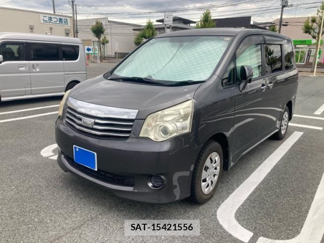Toyota NOAH 2011-04 7618760-2