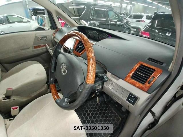 Toyota NOAH 2005-11 7605440-10