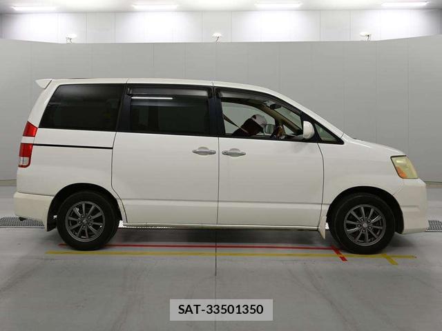 Toyota NOAH 2005-11 7605440-5
