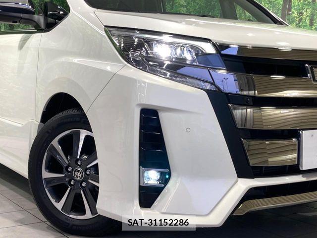 Toyota NOAH 2021-11 7618736-11