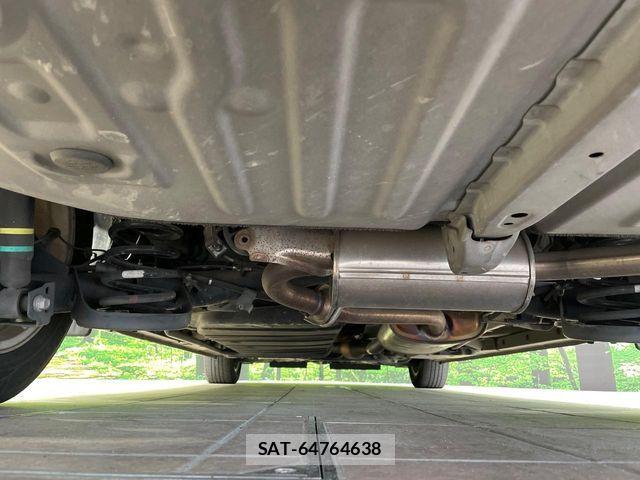 Toyota NOAH 2015-10 7618745-18