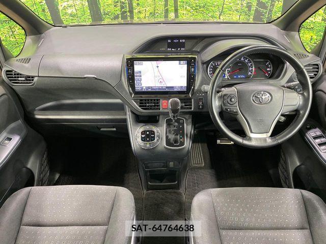 Toyota NOAH 2015-10 7618745-1