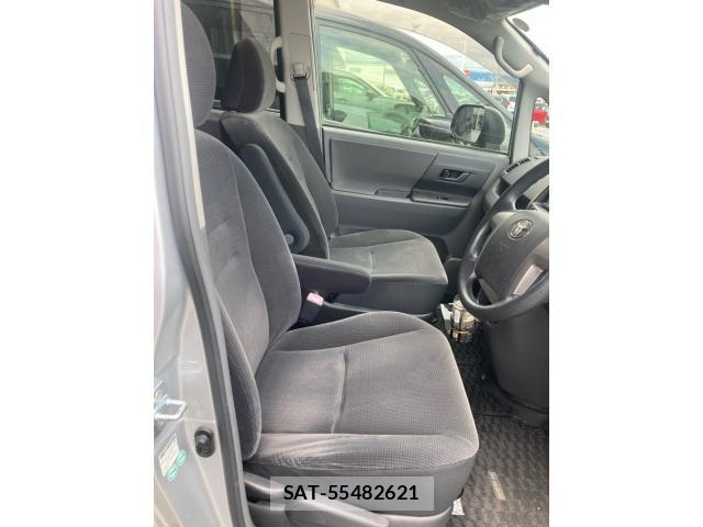 Toyota NOAH 2009-06 7618762-11