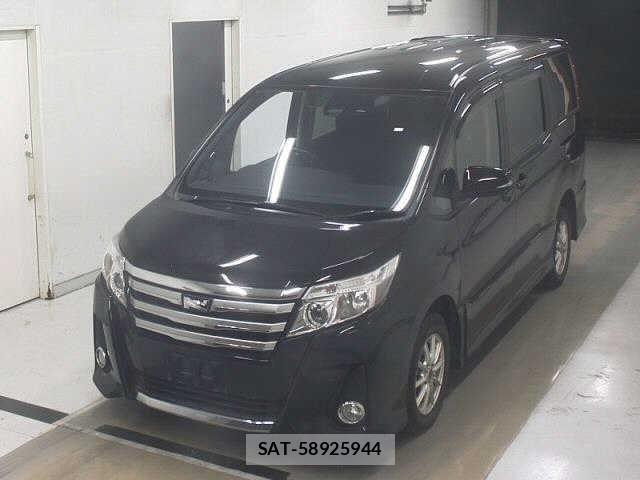 Toyota NOAH 2016-07 7686700-0