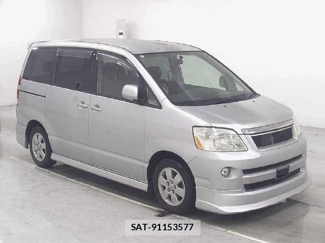Toyota NOAH 2005-02 7683588-3