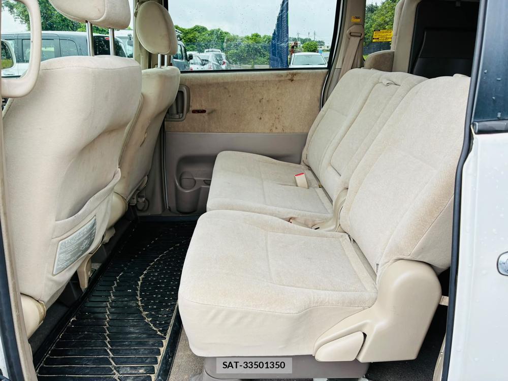 Toyota NOAH 2005-11 7605440-9