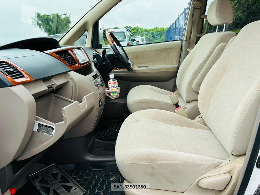 Toyota NOAH 2005-11 7605440-10