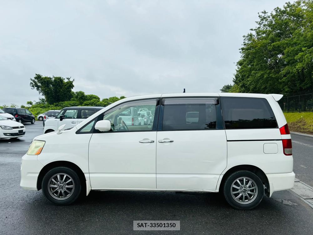 Toyota NOAH 2005-11 7605440-1