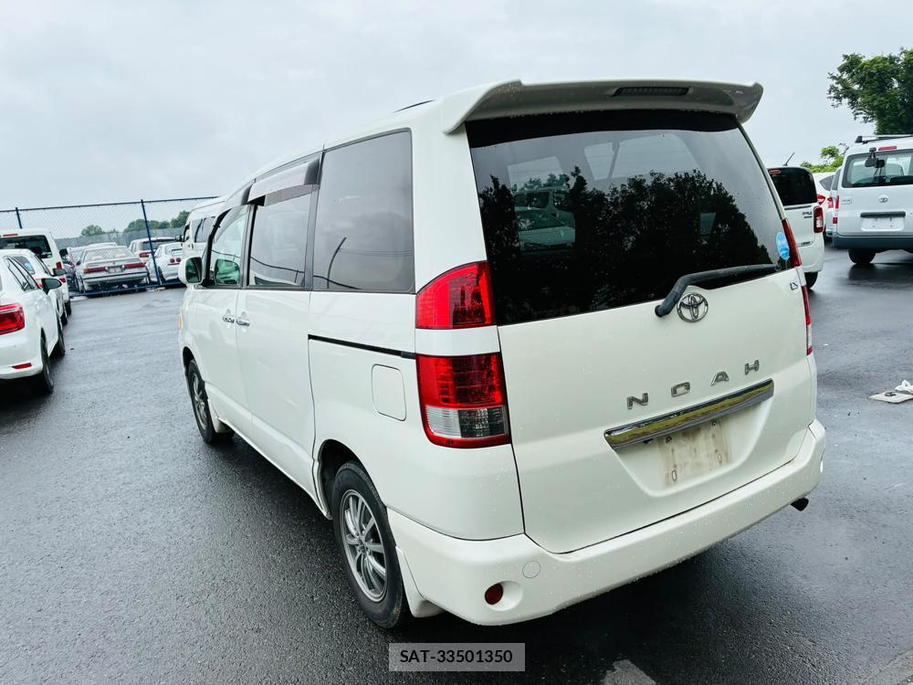 Toyota NOAH 2005-11 7605440-2