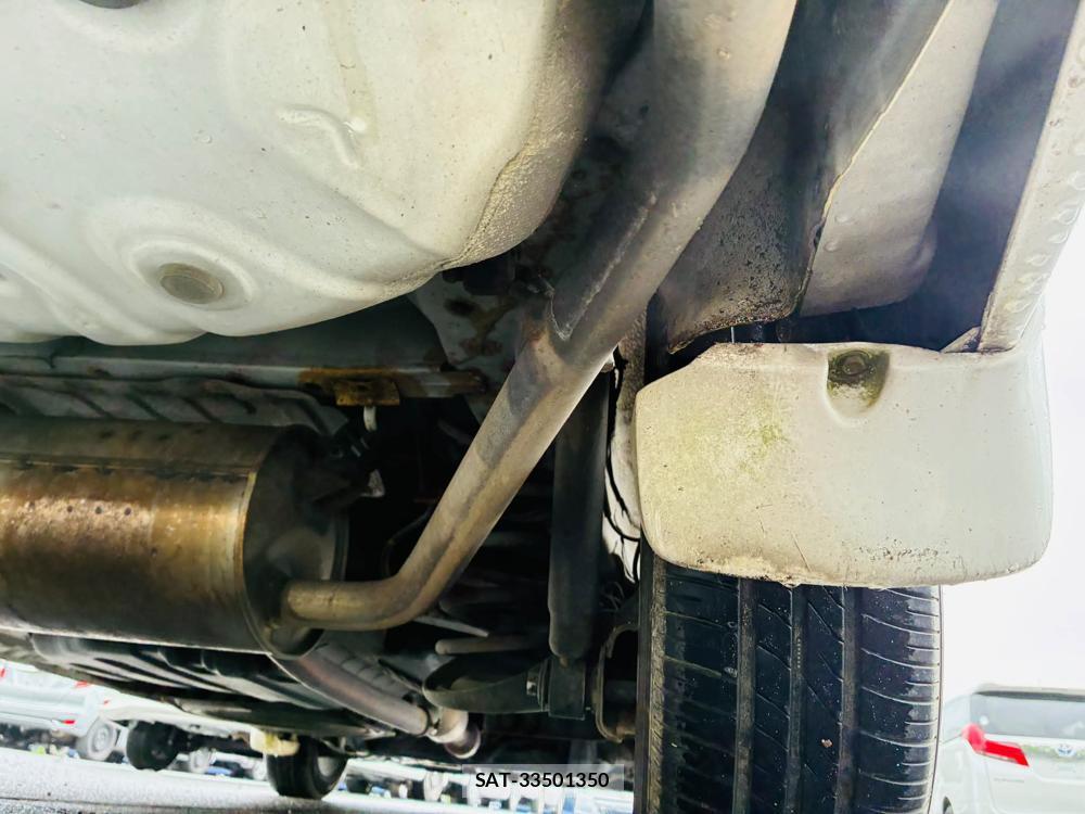 Toyota NOAH 2005-11 7605440-36