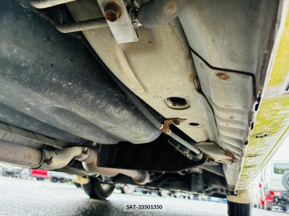Toyota NOAH 2005-11 7605440-37