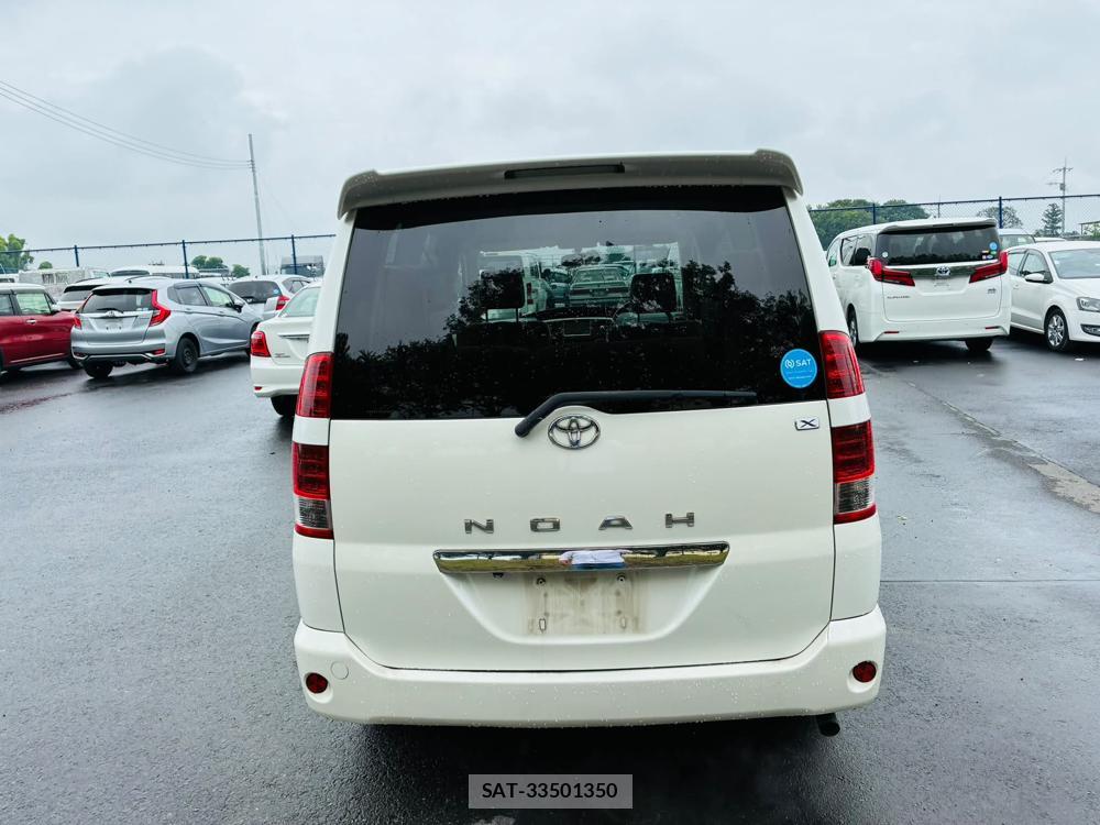 Toyota NOAH 2005-11 7605440-3