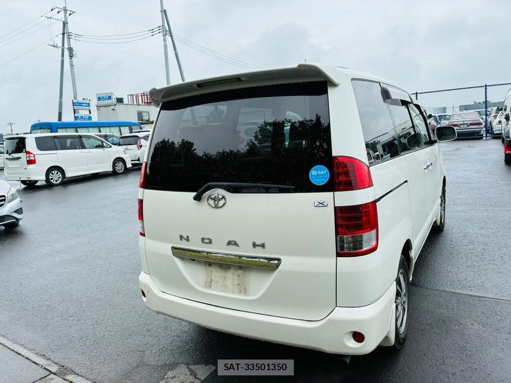 Toyota NOAH 2005-11 7605440-4