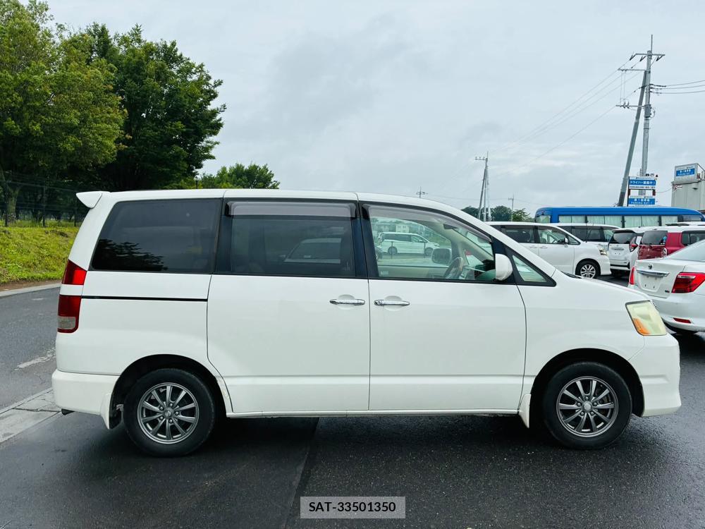 Toyota NOAH 2005-11 7605440-5