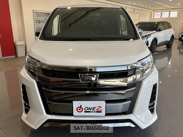 Toyota NOAH 2022-01 7726538-12