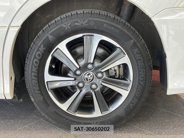 Toyota NOAH 2022-01 7726538-19