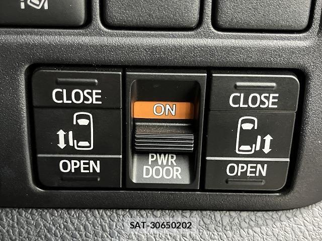 Toyota NOAH 2022-01 7726538-6