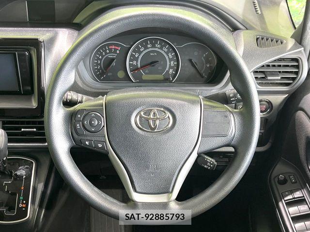 Toyota NOAH 2021-08 7726558-11