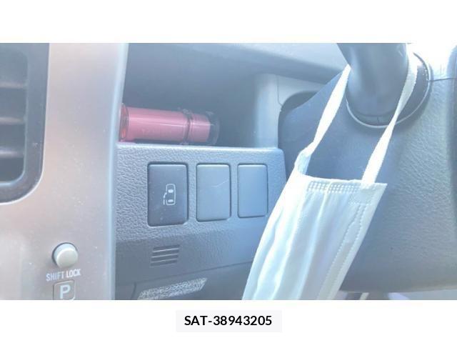 Toyota NOAH 2007-07 7726574-14
