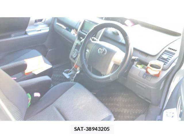 Toyota NOAH 2007-07 7726574-15