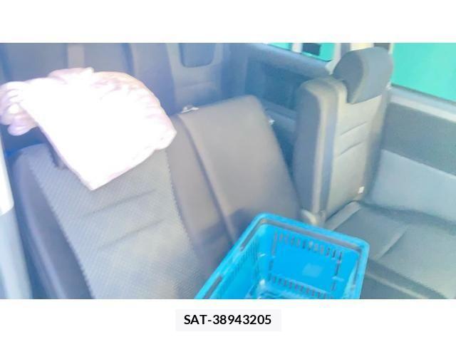 Toyota NOAH 2007-07 7726574-16