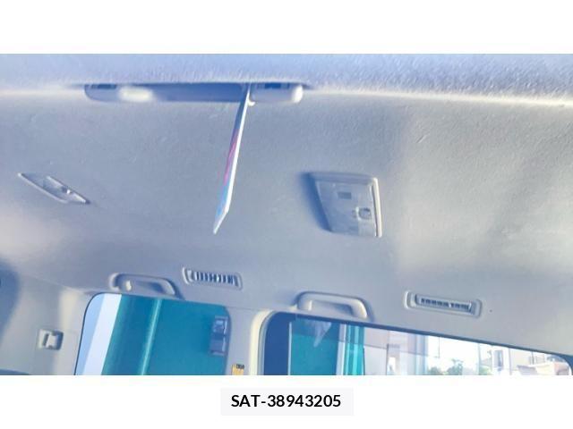 Toyota NOAH 2007-07 7726574-18