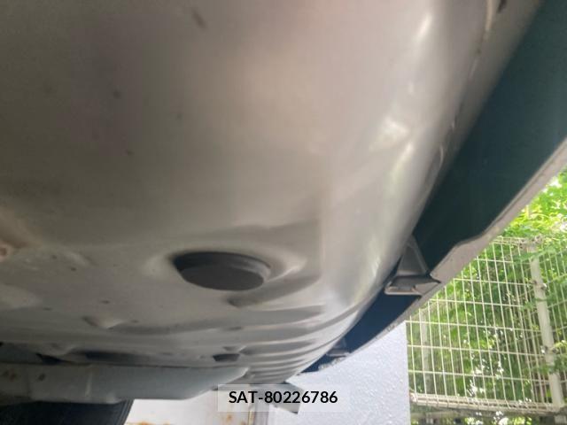Toyota NOAH 2003-08 7726576-13