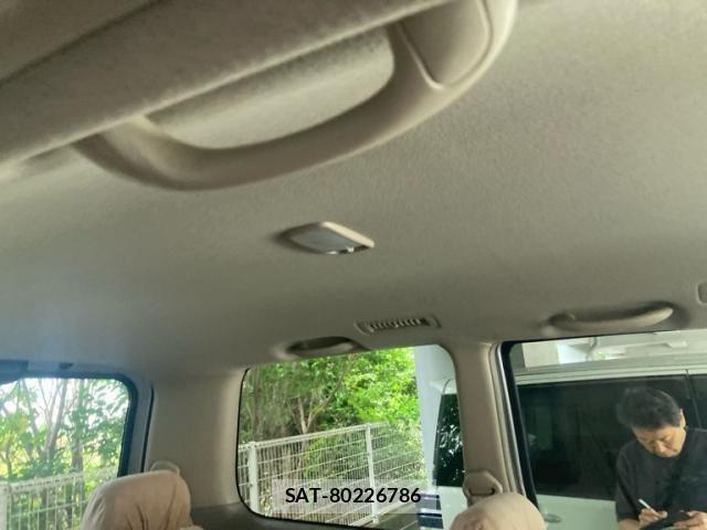 Toyota NOAH 2003-08 7726576-17