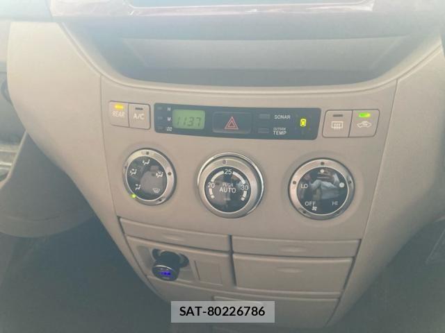 Toyota NOAH 2003-08 7726576-22