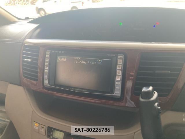 Toyota NOAH 2003-08 7726576-23