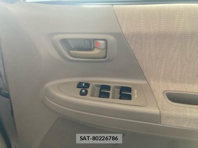 Toyota NOAH 2003-08 7726576-8