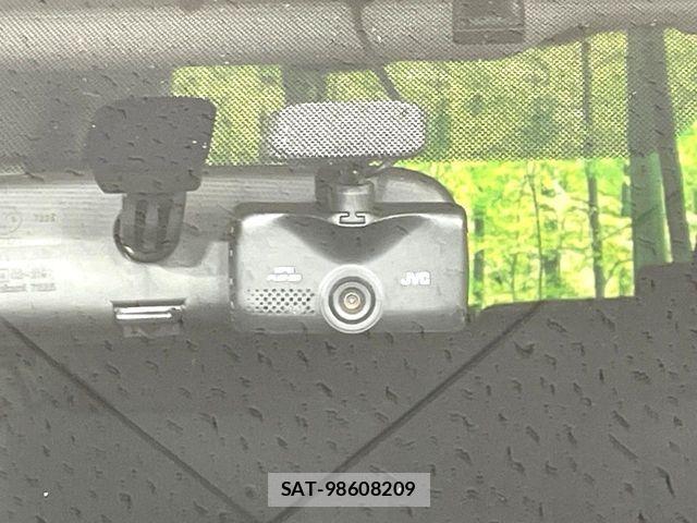 Toyota NOAH 2015-11 7726562-7