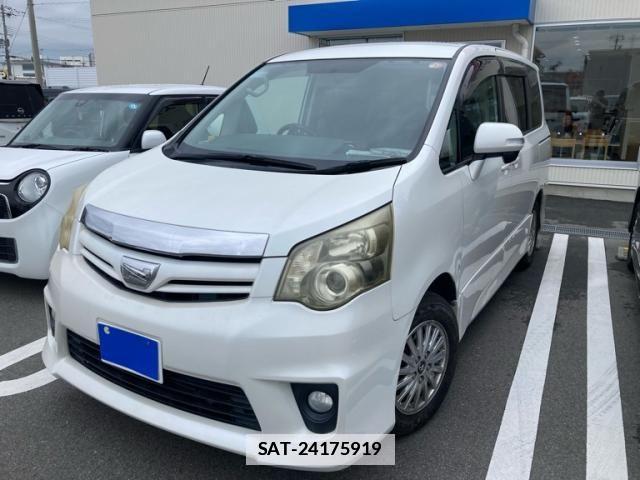 Toyota NOAH 2010-08 7726567-0