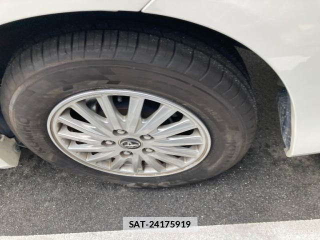Toyota NOAH 2010-08 7726567-10