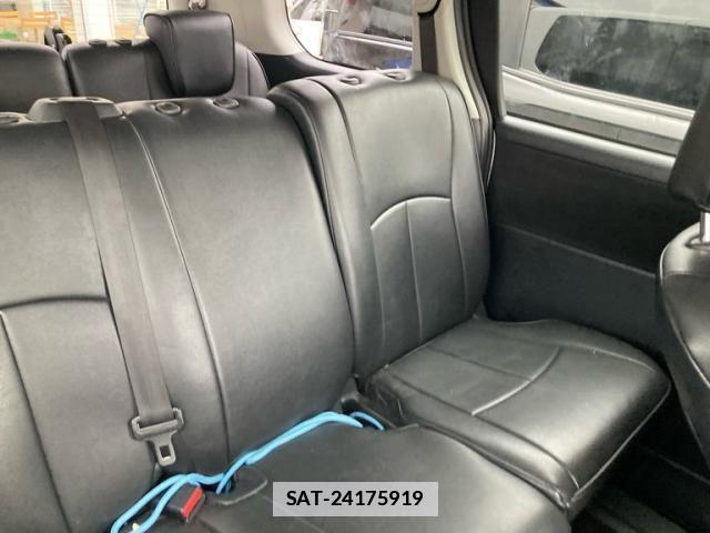 Toyota NOAH 2010-08 7726567-14